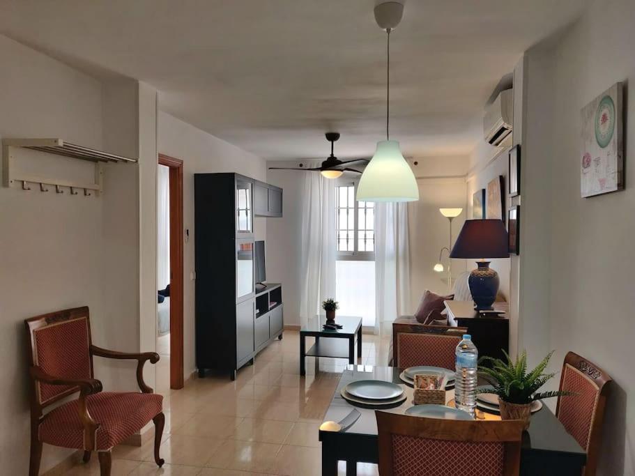 Apartamento Centrico En Fuengirola A 200 Metros De La Playa Exterior photo