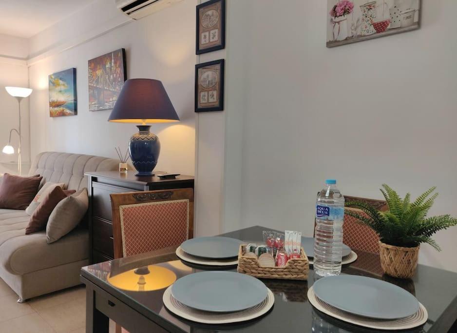 Apartamento Centrico En Fuengirola A 200 Metros De La Playa Exterior photo